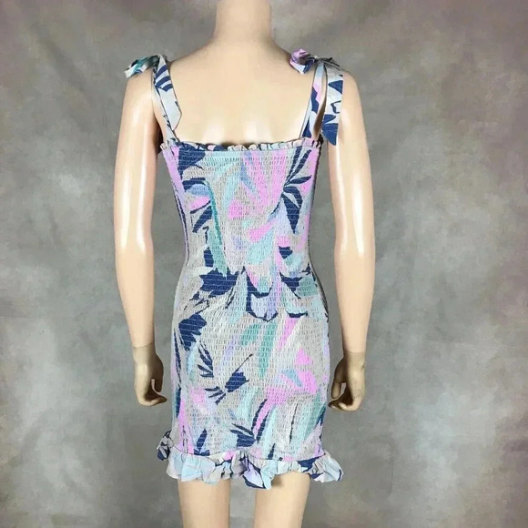 SALTWATER LUXE Tropical Floral Smocked Mini Dress MEDIUM - Picture 5 of 11